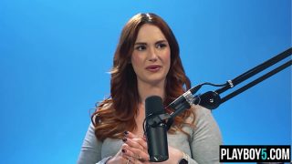 Chubby BBW MILF Siri hairy pussy masturbation and reaching orgasm