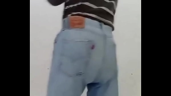 Me orino en los pantalones con mis pañales de tela y de paso tre deliciosos orgasmos