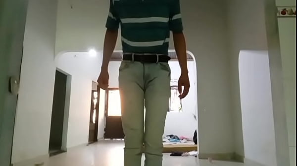 Pantalones orinados con pañal de tela antes de bañarme acompañado de dos órgasmos deliciosos