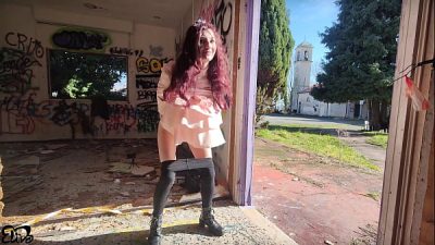 PornoVLOG – Amatoriale italiana a pecorina in location abbandonata