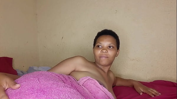 African girl fingering on speed in her bed ,,what a fuckable pussy
