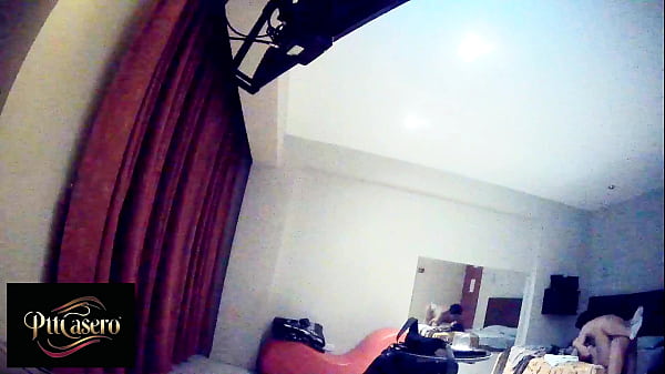 ¡Alguien nos está mirando y escuchando! Grabamos esto en nuestro hotel PARTE 3 (FLASH – FLASH – FLASH)