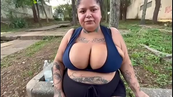 Bbw Safada fumando ao ar livre – Mary Jhuana