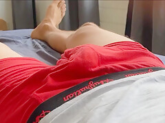 Descansando Gostoso Com o Pau Duro 006