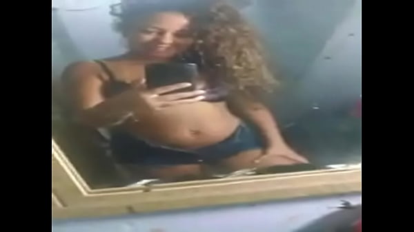 hot black girl streaming live on periscope