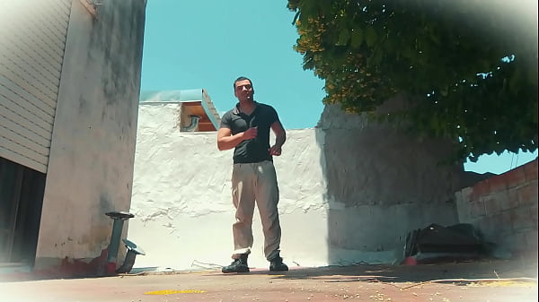 Salsa Dancer Naked / Desnudo Outdoor – Sexy N1 – Muscular Big Men – Masturbacion y bailando – Close Up Ass