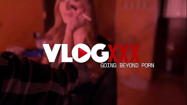 Skylar Snow, The Curvy And Horny Customer