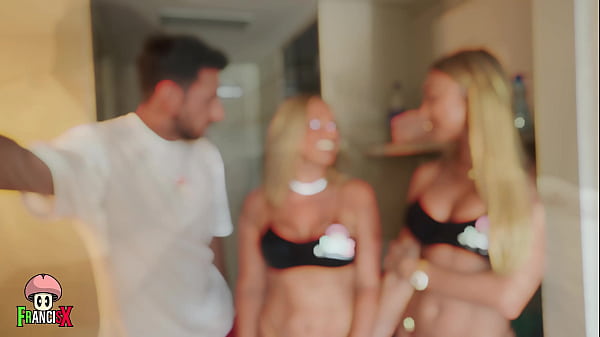 Threesome With 2 Blonde Sluts and Final Creampie in Pussy