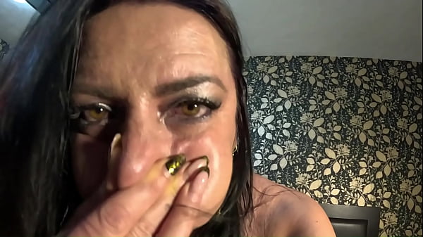 Air Holding in Pantyhose & Shiny Bra – Puffy Cheeks, Red Face & Intense Struggle