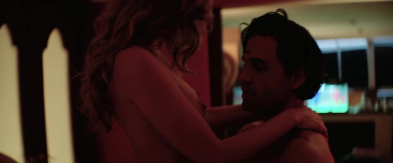 Ana de Armas – ”Hands of Stone”