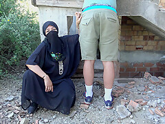 Arab Wife Outdoor Sex With German Expat In Dubai امراة سورية تزني مع رجل الماني With Sarah Arabic, Verified Amateurs And Mia Khalifa