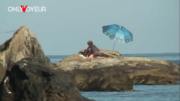 Beach Voyeur. Nude beach photo shoot ended with hardcore sex under the sun