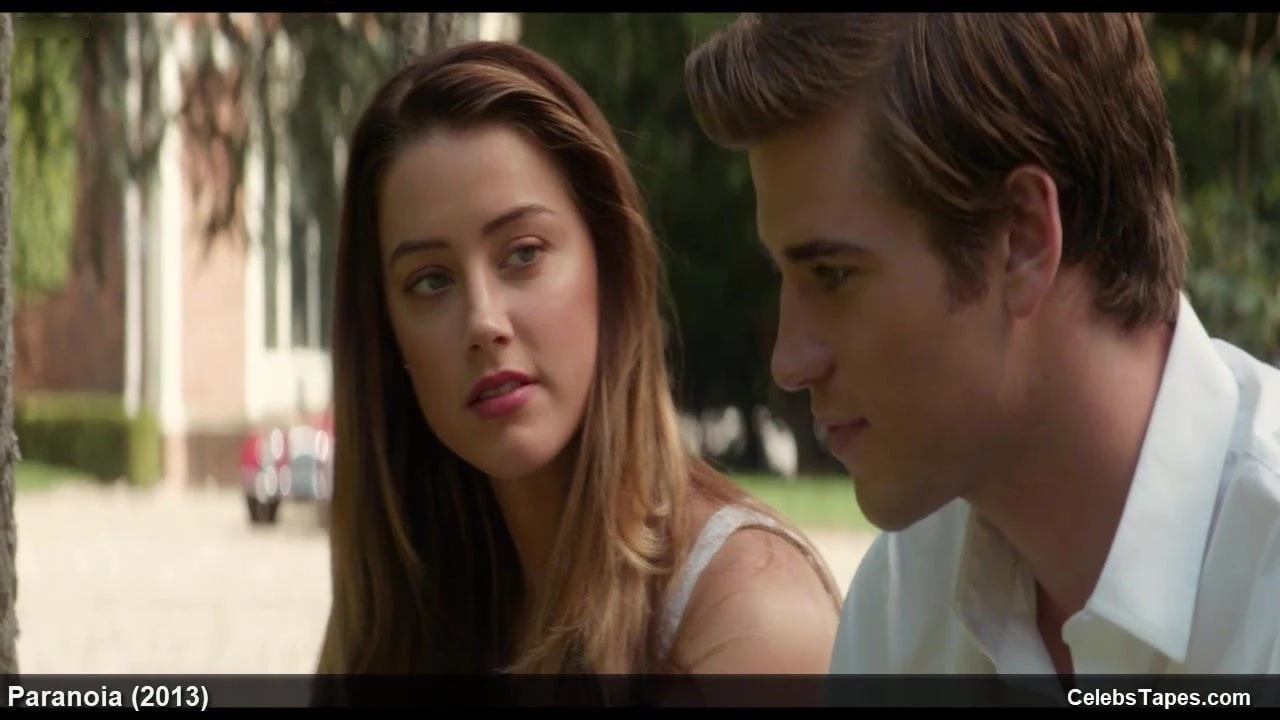 celebrity Amber Heard naked and romantic sex scenes