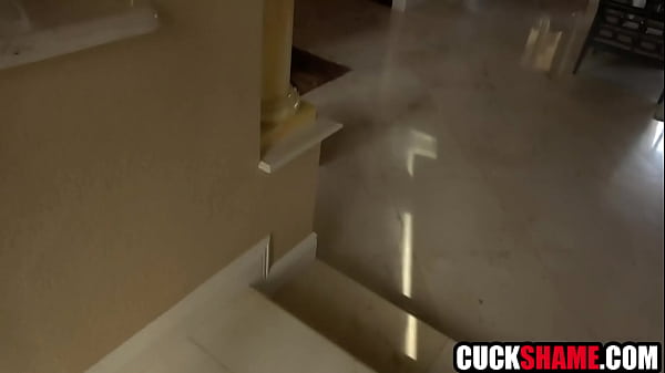 Cuck enjoys sloppy minutes with cheating wife