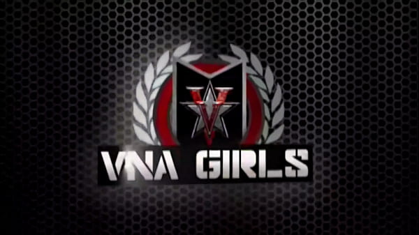 Horny Wet Scene With Blonde Kiwi Girlie And Big Dicked Rome Major!