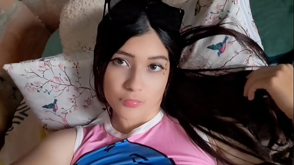 Influencer sends a video to his college classmates