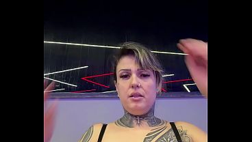 No ano novo fui treinar na academia com vibrador na buceta ! Amei gozar gostoso escorreu pelas pernas fiquei toda molhada