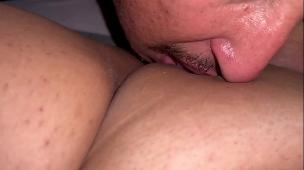 Sexy girl gets her vagina sucked by a stranger who makes her feel rich things on her big clitoris.