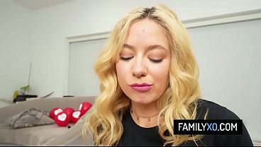 Stepdaughter fucks with stepdad to forget her ex – River Lynn