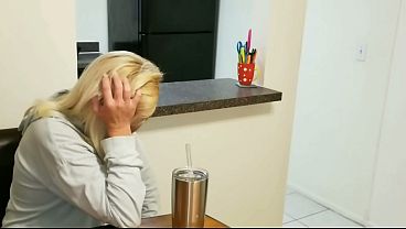 The Adventures of the Pissing Pussy Up Close