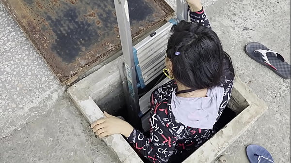 Worker Confesses His Darkest Fantasy To Sexy Boss Inside Water Tank Before Midnight