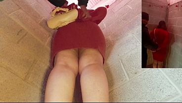 MUJER fetichista CULONA paga dinero por ser manoseada