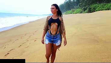 Sex with a stranger on a nudist beach: She undressed on the shore and asked me to rub sunscreen on her back—I gave her a blowjob and fucked her doggy style