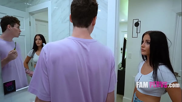 Stepsis Cried Wolf To Take His Pants Off – Jodie Johnson, Serena Sterling | FamPervs