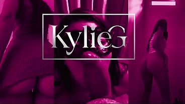 A casada Kylie chifrou o corno com 3 roludos e deu o cu com vontade no mini gangbang