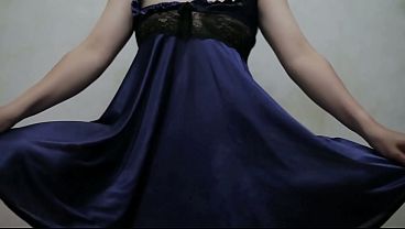 CEWEK INDO PAKAI LINGERIE BIRU JONGKOK SAMBIL COLMEK