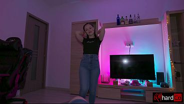 Cheerleader with a cute face gives sloppy blowjob and gets cum in her mouth