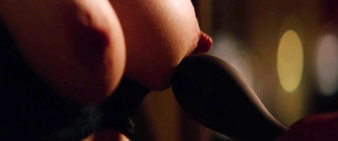 Dakota Johnson Nipples – Close View On ScandalPlanetCom