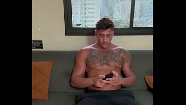 SENTANDO NO GRINGO DOTADO QUE ENCONTREI NA PRAIA