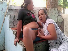 Morena Culona Es Sorprendida Chupando Cono Bajo Falda Libre Hasta El Orgasmo 10 Min With Wide Hips