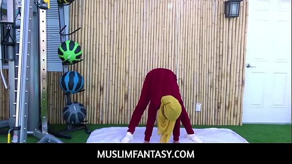 MuslimFantasy  –  Fitness Trainer fucks exotic arabic client