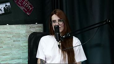 TEM PESSOAS MALDOSAS, FAZ ATENDIMENTO BDSM REALIZANDO FETICHES – Bella Ruiva (Moai TV)