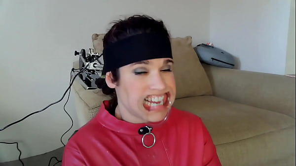 Wife’s head attached to a fucking machine = Greatest BJ EVER