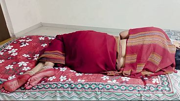 Indian Desi Newly Married wife fucking hard in saree on Honeymoon